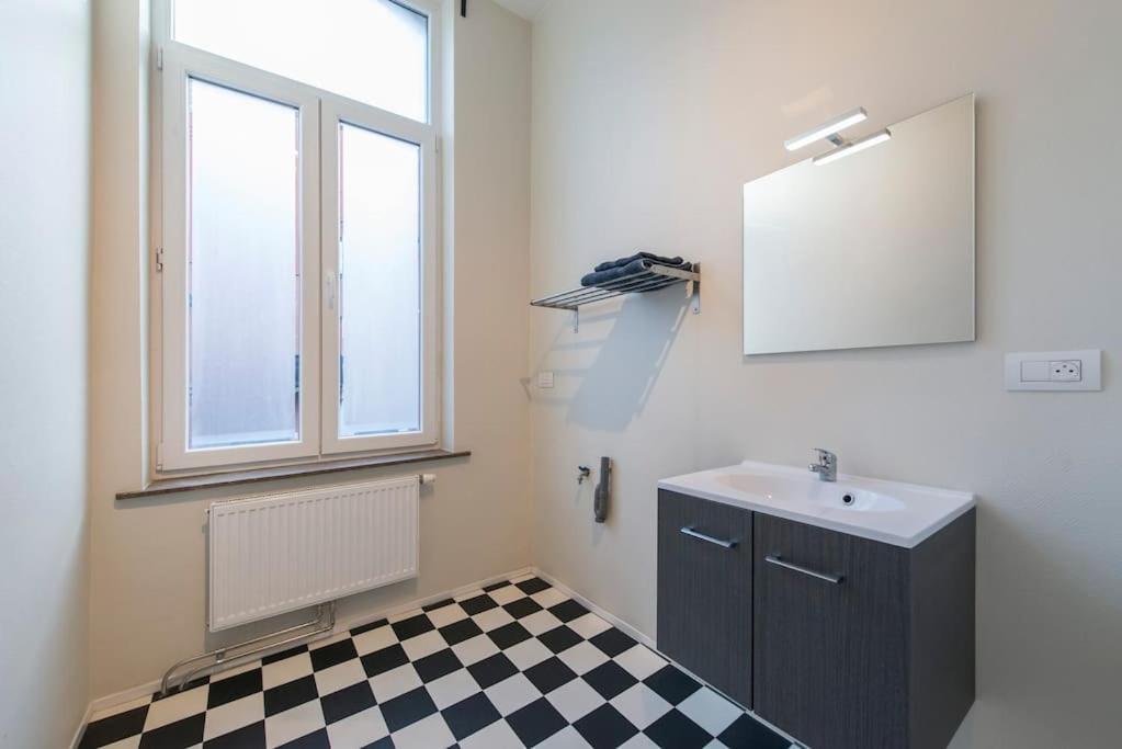 Joli Appartement 2 Chambres A リエージュ エクステリア 写真